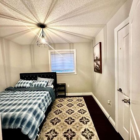 Deluxe Double Room Ii- Hazel Stays Місісаґа Екстер'єр фото